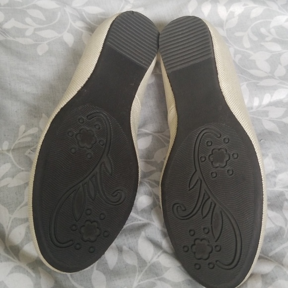 Clifts by White Mountain - Picture 3 of 3